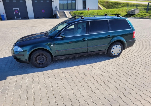 Volkswagen Passat cena 5999 przebieg: 430000, rok produkcji 2002 z Grybów małe 326